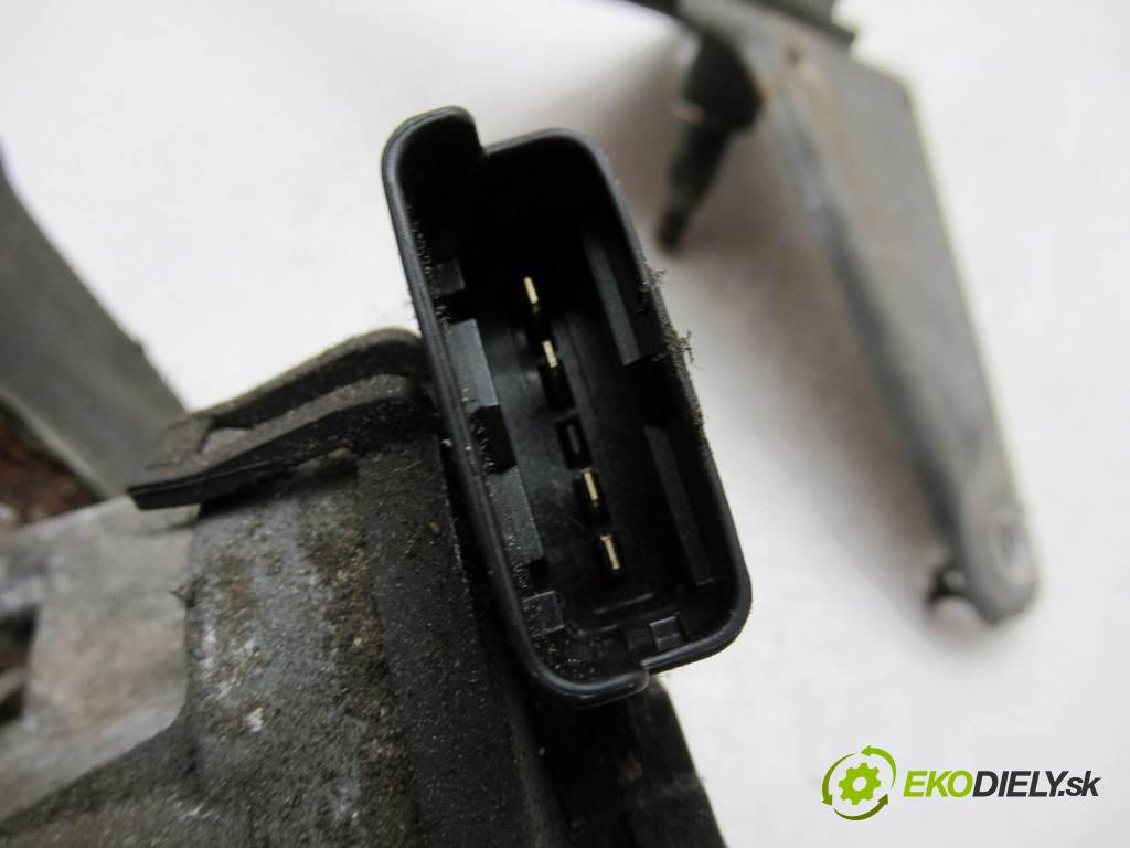 Citroen Berlingo I FL  2005  2.0HDI 90KM 03-08 2000 Mechanizmus stieračov predný 9644210780 (Motorčeky stieračov predné)