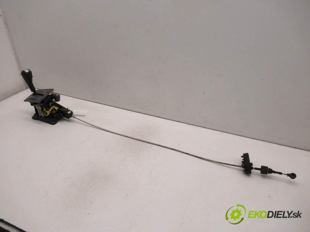 Opel Vectra C  2005 150KM KOMBI 5D 1.9CDTI 150KM 02-08 1900 Kulisa - - 13130909 (Rýchlostné páky / kulisy)