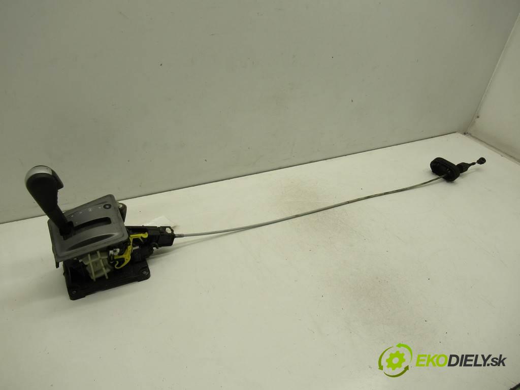 Opel Vectra C  2005 150KM KOMBI 5D 1.9CDTI 150KM 02-08 1900 Kulisa - - 13130909 (Rýchlostné páky / kulisy)