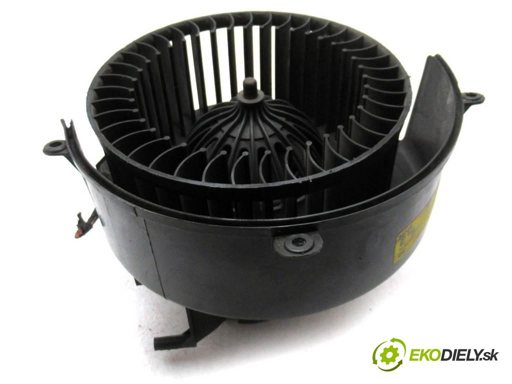 Opel Zafira A  2000 60 kw 2.0DI 82KM 99-05 2000 Ventilátor ventilátor kúrenia 009138138 (Ventilátory kúrenia)