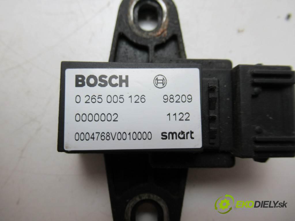 Smart Fortwo    450 0.6T 55KM 98-03  Snímač nárazu 0265005126 (Snímače nárazu)