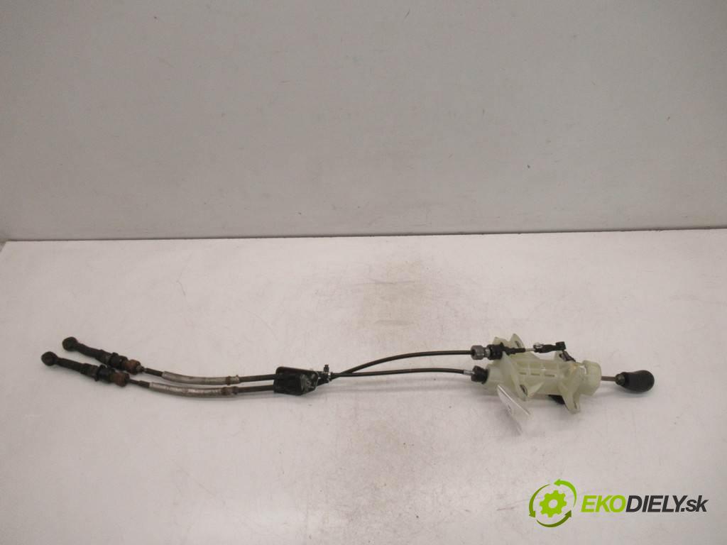 Mazda 2 II  2008  DE HATCHBACK 5D 1.3B 75KM 07-10 1300 Kulisa - -  (Rýchlostné páky / kulisy)