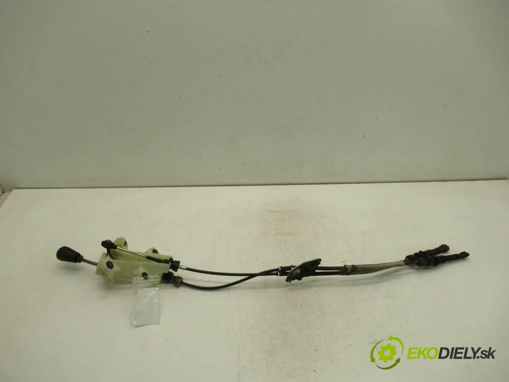 Mazda 2 II  2008  DE HATCHBACK 5D 1.3B 75KM 07-10 1300 Kulisa - -  (Rýchlostné páky / kulisy)