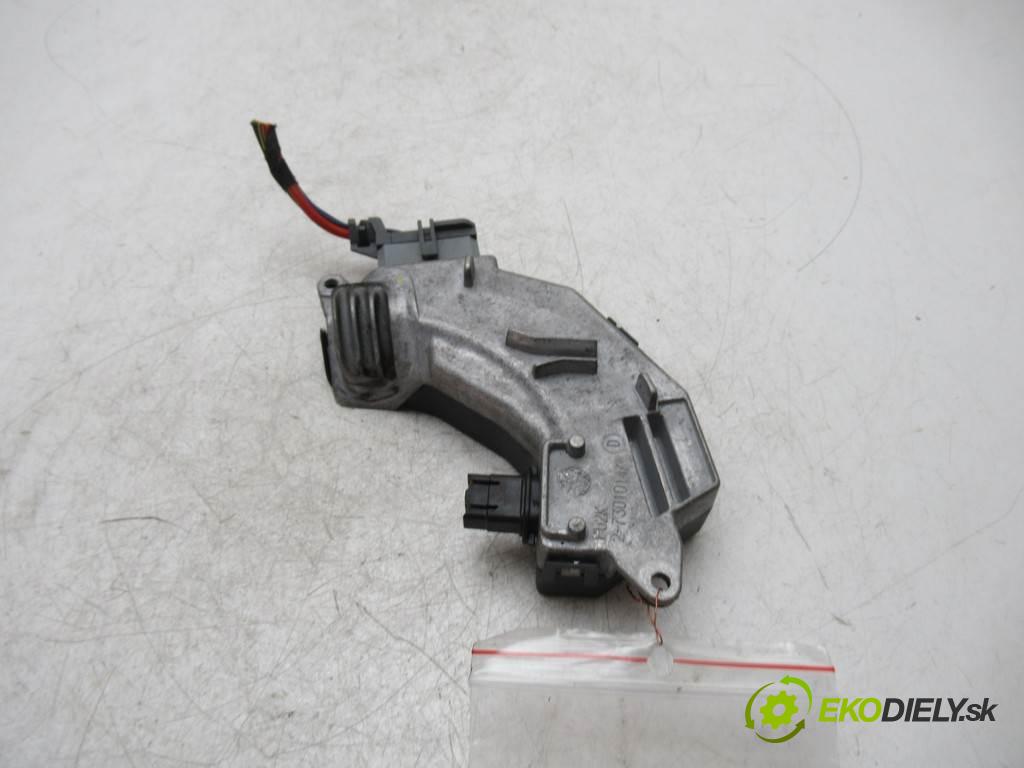 Fiat Croma  2007  KOMBI 5D 1.8B 140KM 05-11 1800 odpor rezistor topení vzduchu 73421312U (Odpory topení)