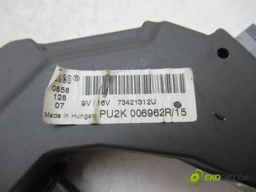 Fiat Croma  2007  KOMBI 5D 1.8B 140KM 05-11 1800 odpor rezistor topení vzduchu 73421312U (Odpory topení)