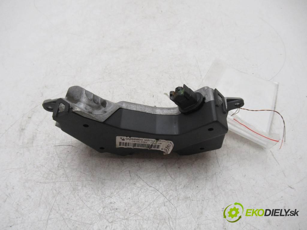 Fiat Croma  2007  KOMBI 5D 1.8B 140KM 05-11 1800 odpor rezistor topení vzduchu 73421312U (Odpory topení)