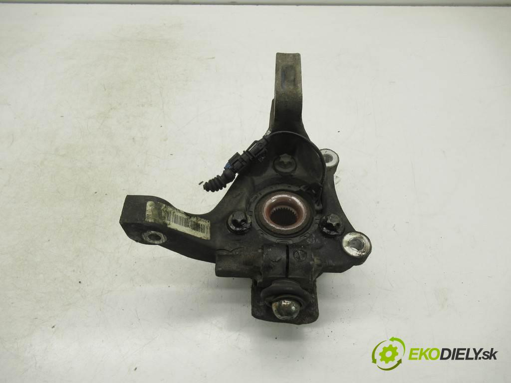 Fiat Croma  2007  KOMBI 5D 1.8B 140KM 05-11 1800 náboj levá strana  (Náboje)