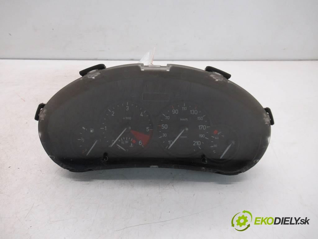 Peugeot 206 SW  2002 66 kw KOMBI 5D 2.0HDI 90KM 98-06 2000 Prístrojovka 9648095080 (Prístrojové dosky, displeje)