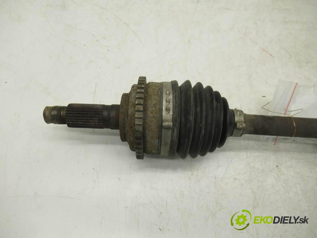 Mazda 6  2004 100 kw KOMBI 5D 2.0D 136KM 02-07 2000 Poloos pravá  (Poloosy)