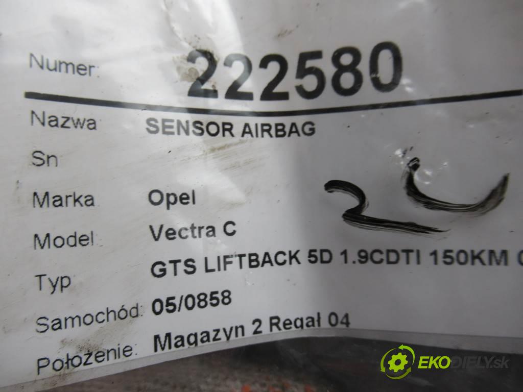 Opel Vectra C  2005 110 kw GTS LIFTBACK 5D 1.9CDTI 150KM 02-08 1910 senzor airbag 13170589 (Snímače)