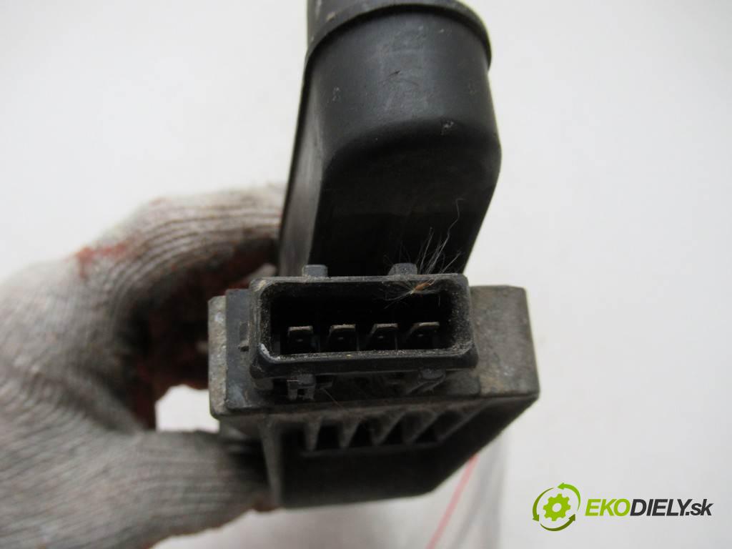 Skoda Felicia    1.3B  Cievka zapaľovacia 047905104 (Zapaľovacie cievky, moduly)