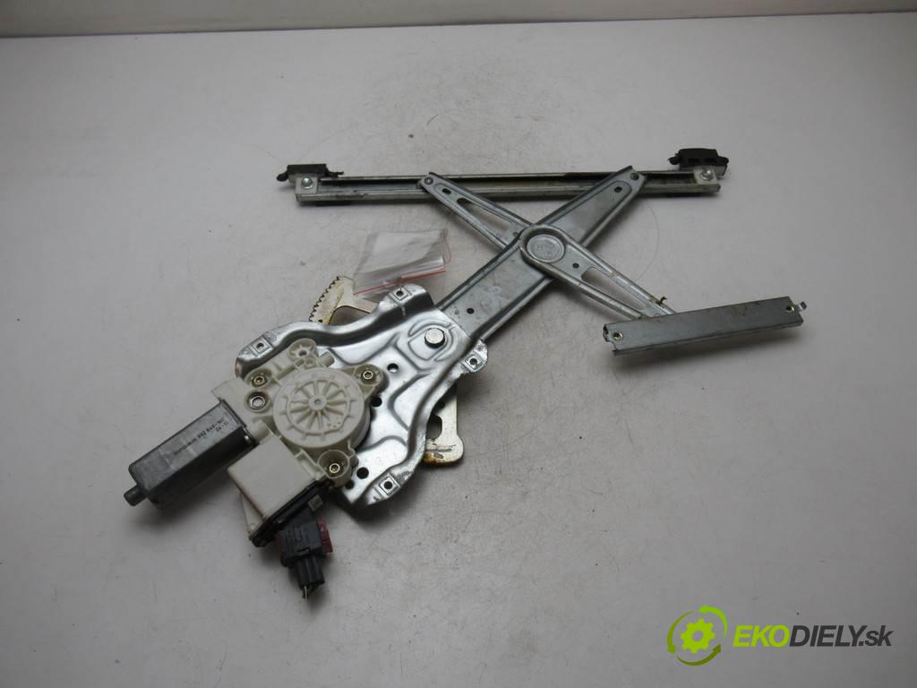 Toyota Corolla E12  2005 97km KOMBI 5D 1.4VVTI 97KM 02-07 1400 Mechanizmus okna predný pravy 69810-02150 (Ostatné)