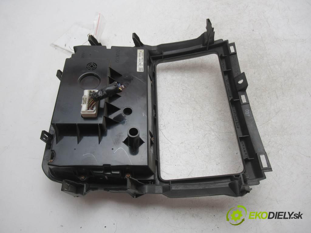 Toyota Avensis Verso  2003 85 kw 2.0D4D 116KM 01-09 2000 Panel ovládania kúrenia 55900-44270 (Prepínače, spínače, tlačidlá a ovládače kúrenia)