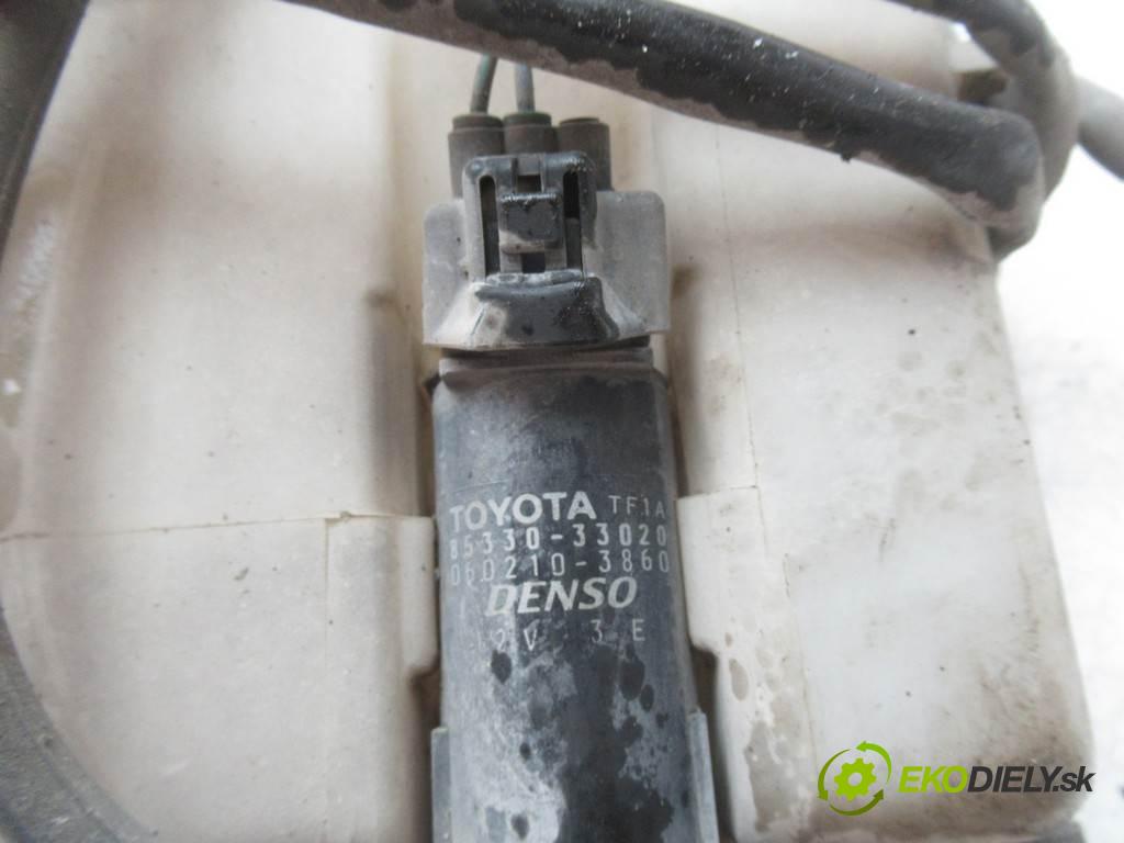 Toyota Avensis Verso  2003 85 kw 2.0D4D 116KM 01-09 2000 Nádržka ostrekovačov  (Ostatné)