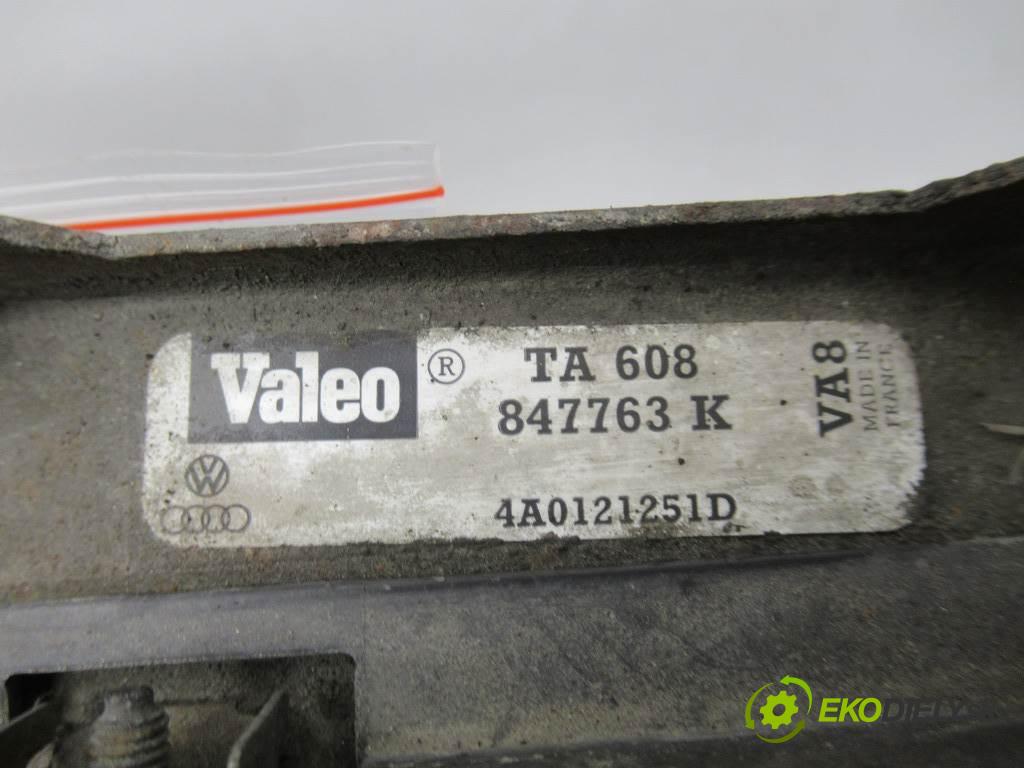 Audi A6 C4  1996 85 kw KOMBI 5D 2.5TDI 114KM 94-97 2500 Chladič vody 4A0121251D (Chladiče vody)