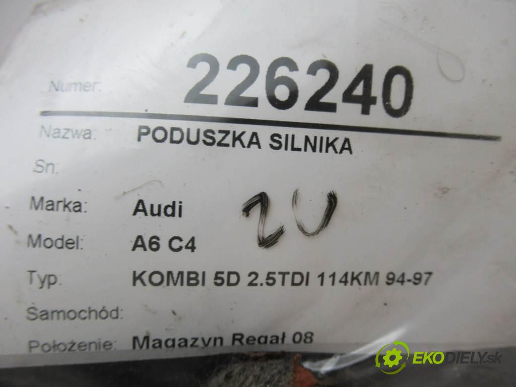 Audi A6 C4    KOMBI 5D 2.5TDI 114KM 94-97  AirBag motora 4A0199382D 4A0199381D (Držáky motoru)