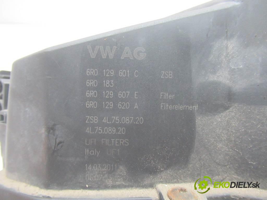 Skoda Fabia II  2011 55 kw KOMBI 5D 1.6TDI 75KM 06-14 1600 obal filtra vzduchu 6R0129601C (Kryty filtrů)