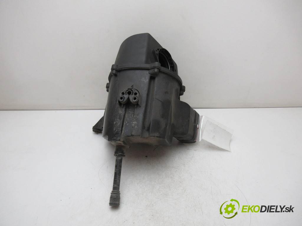 Skoda Fabia II  2011 55 kw KOMBI 5D 1.6TDI 75KM 06-14 1600 obal filtra vzduchu 6R0129601C (Kryty filtrů)