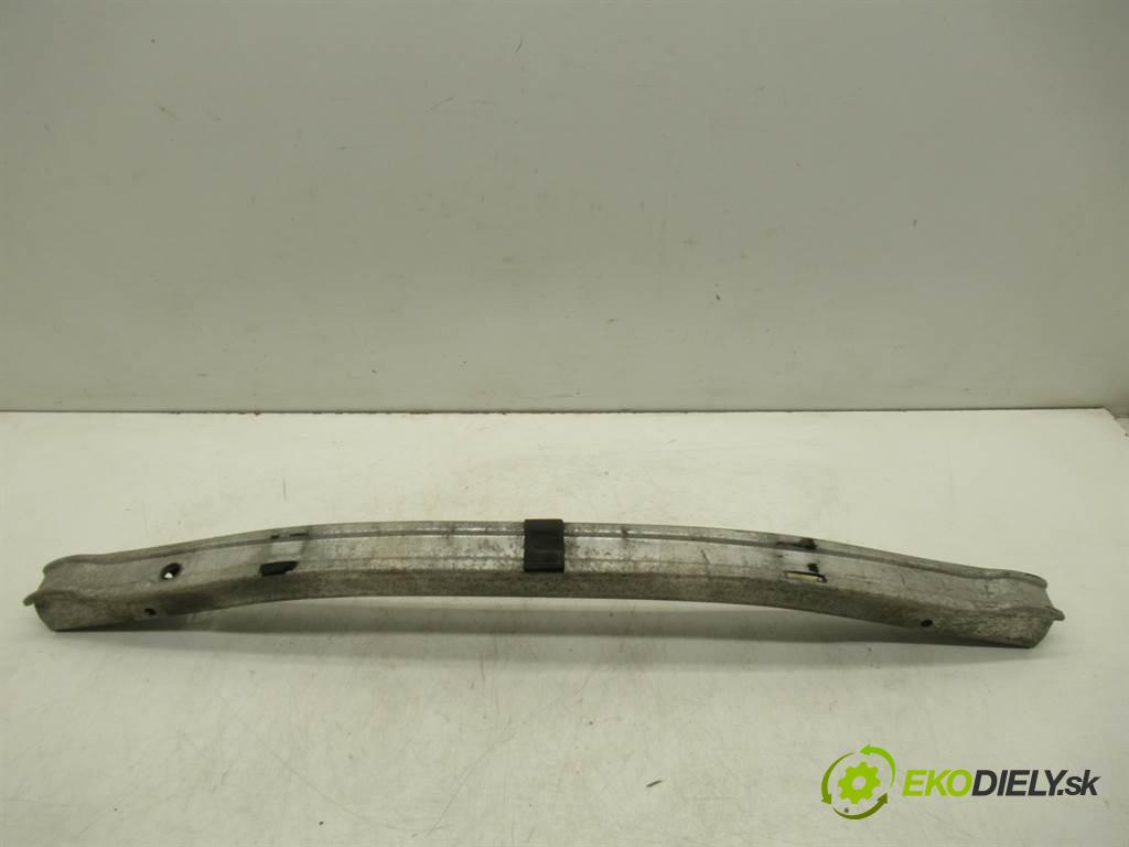 Renault Megane II  2004  KOMBI 5D 1.9DCI 120KM 02-08 1900 výztuha nárazníka přední část 8200240906 (Výztuhy přední)