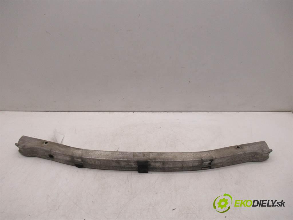 Renault Megane II  2004  KOMBI 5D 1.9DCI 120KM 02-08 1900 výztuha nárazníka přední část 8200240906 (Výztuhy přední)