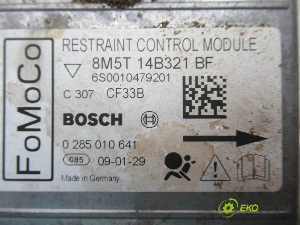 Ford Focus II LIFT  2009 115 kW HATCHBACK 5D 1.8TDCI 115KM 07-11 1800 senzor airbag 8M5T14B321BF (Snímače)