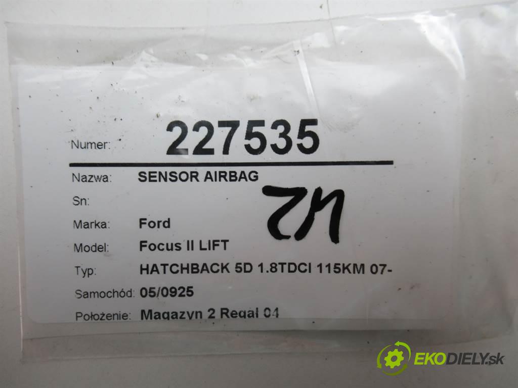 Ford Focus II LIFT  2009 115 kW HATCHBACK 5D 1.8TDCI 115KM 07-11 1800 senzor airbag 8M5T14B321BF (Snímače)
