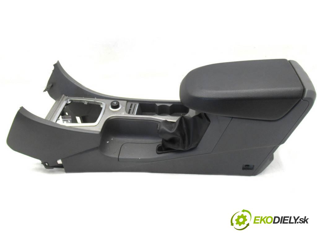 Ford Focus II LIFT  2009 115 kW HATCHBACK 5D 1.8TDCI 115KM 07-11 1800 Tunel středový loketní opěrka