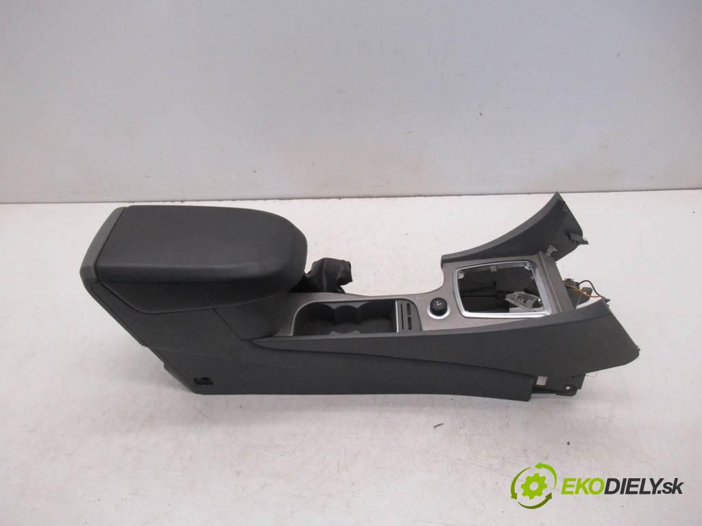 Ford Focus II LIFT  2009 115 kW HATCHBACK 5D 1.8TDCI 115KM 07-11 1800 Tunel středový loketní opěrka