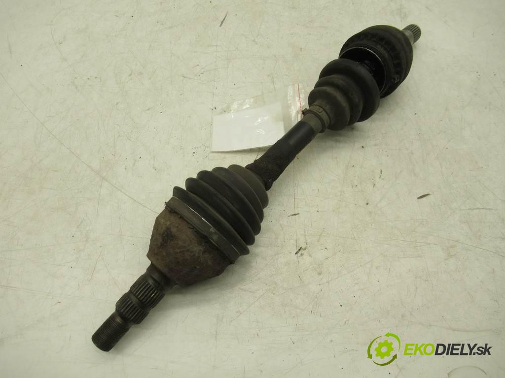 Opel Signum  2005 125KM 2.2DTI 125KM 03-05 2200 Poloos ľavá strana  (Poloosy)