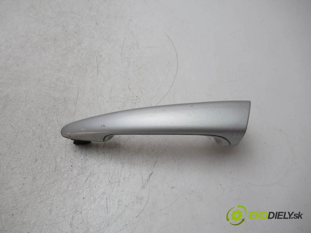 BMW 3 E46 LIFT  2002 125 kw KOMBI 5D 2.2B 170KM 01-07 2200 Kľučka predný ľavá strana vonkajšia  (Vonkajšie predné ľavé)