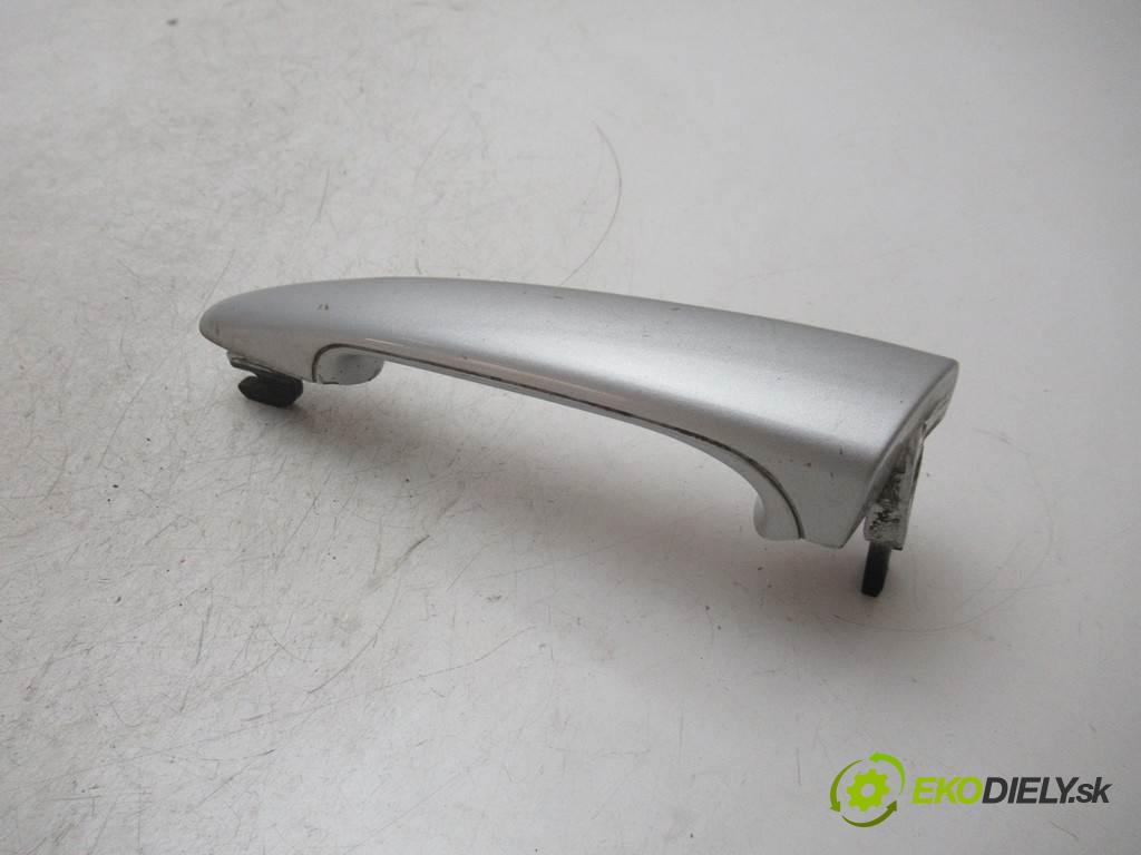 BMW 3 E46 LIFT  2002 125 kw KOMBI 5D 2.2B 170KM 01-07 2200 Kľučka predný ľavá strana vonkajšia  (Vonkajšie predné ľavé)