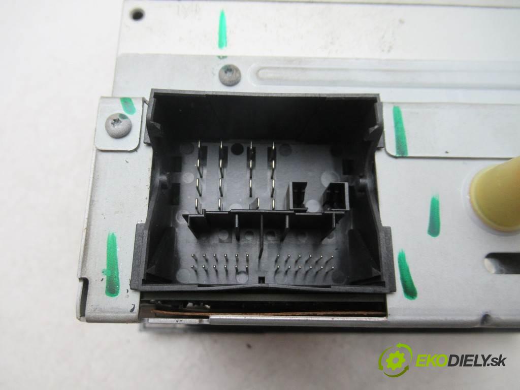 Ford Mondeo Mk3    B  RADIO Sony 3S7T-18C939-AE