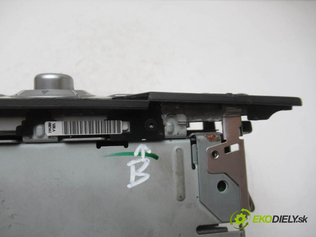 Ford Mondeo Mk3    B  RADIO Sony 3S7T-18C939-AE