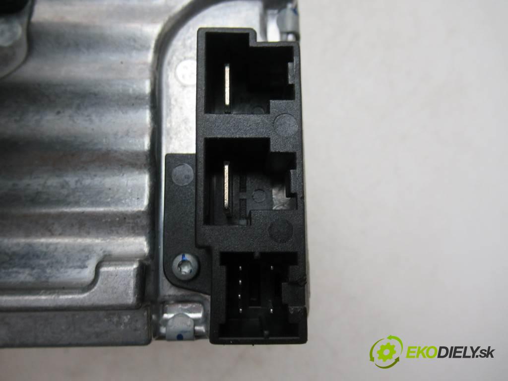 Ford Fiesta VI MK7  2010 120KM ZETEC SPORT HATCHBACK 3D 1.6B 120KM 08-12 1600 Pumpa servočerpadlo 8V513C529JL (Servočerpadlá, pumpy riadenia)