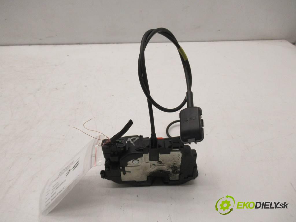 Renault Kangoo III  2017  LIFT 1.5DCI 90KM 13- 1500 zámok predný pravy 8200497604F