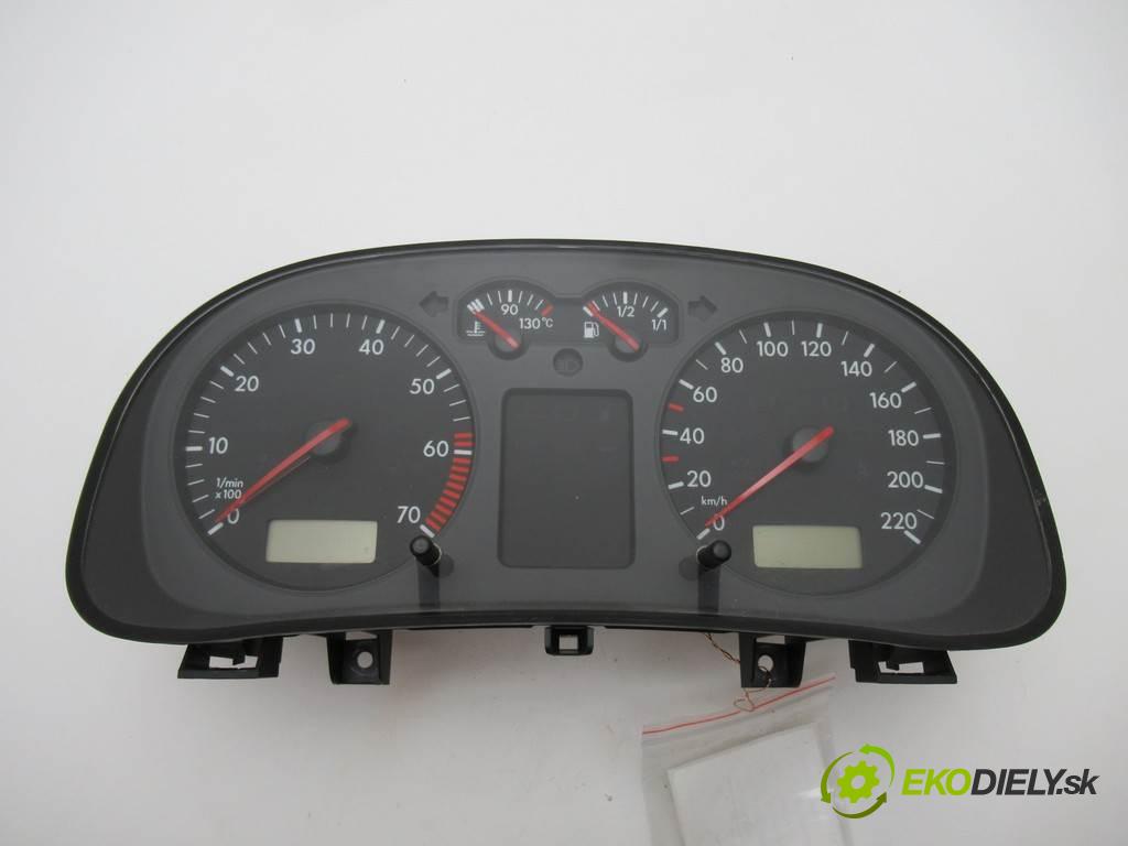 Volkswagen Golf IV  1999  HATCHBACK 5D 1.4B 75KM 97-03 1400 Prístrojovka 1J0920801 (Prístrojové dosky, displeje)