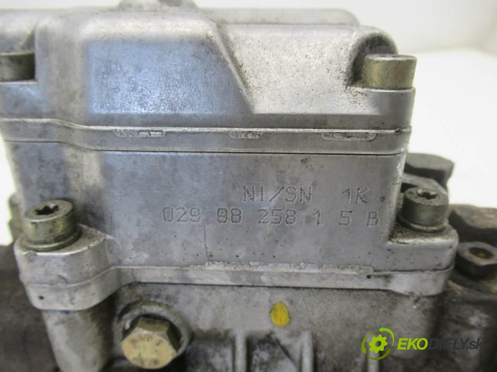 Volkswagen Passat B5  1998 81 kw KOMBI 5D 1.9TDI 110KM 96-00 1900 Pumpa vstrekovacia 028130115A (Vstrekovacie čerpadlá)