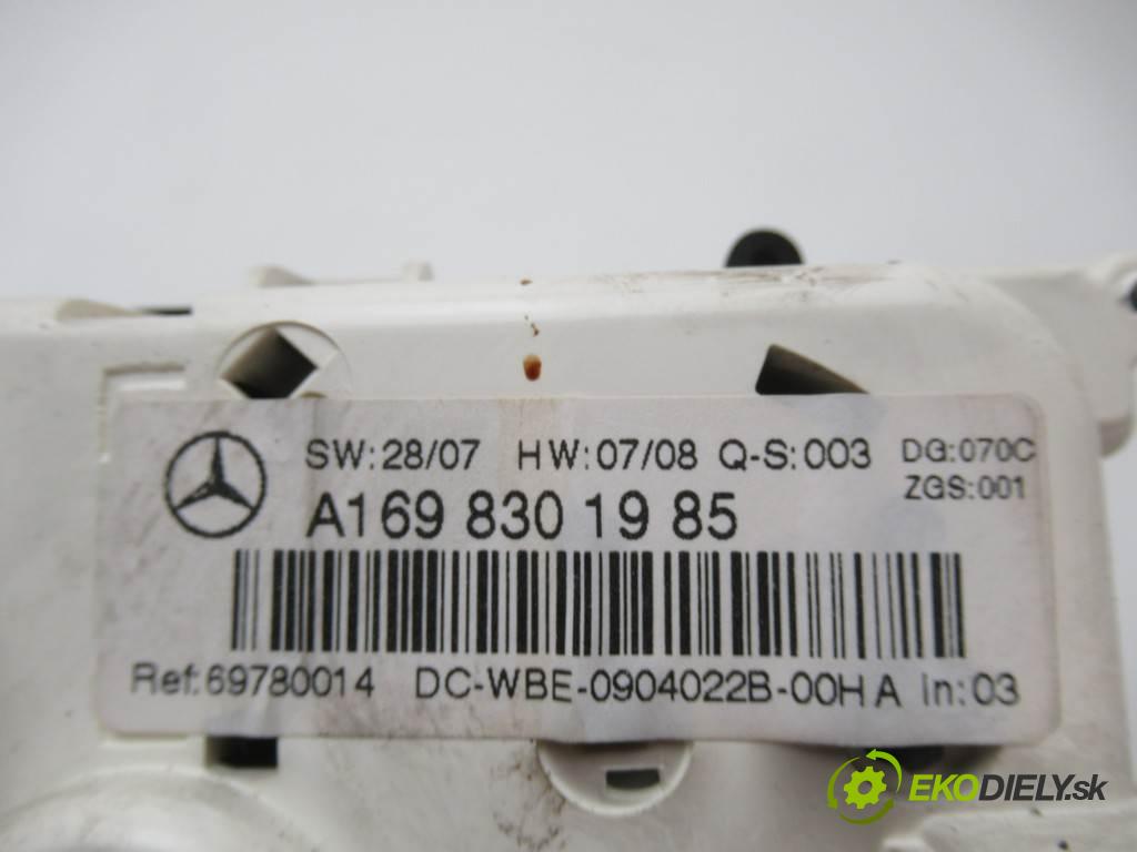 Mercedes-Benz B W245  2009  LIFT 2.0CDI 109KM 05-11 1991 Panel ovládania kúrenia A1698301985 (Prepínače, spínače, tlačidlá a ovládače kúrenia)