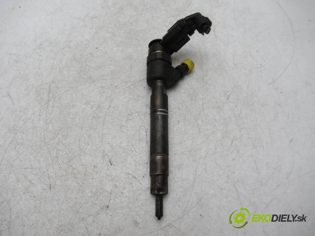 Mercedes-Benz B W245    LIFT 2.0CDI 109KM 05-11  vstrekovač A6400700787