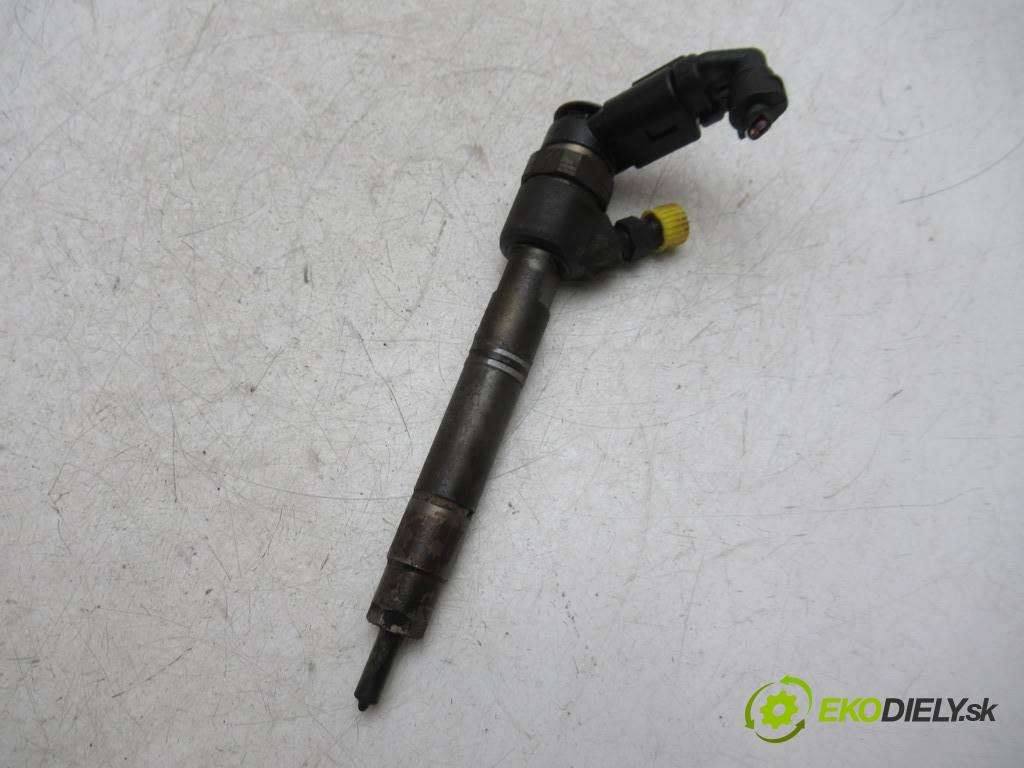 Mercedes-Benz B W245    LIFT 2.0CDI 109KM 05-11  vstrekovač A6400700787