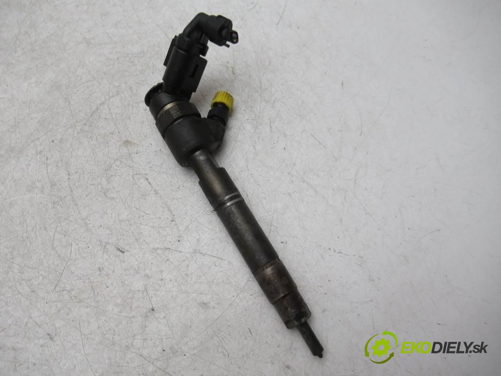 Mercedes-Benz B W245    LIFT 2.0CDI 109KM 05-11  vstrekovač A6400700787