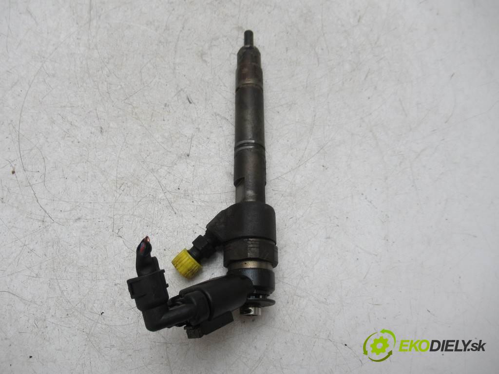 Mercedes-Benz B W245    LIFT 2.0CDI 109KM 05-11  vstrekovač A6400700787