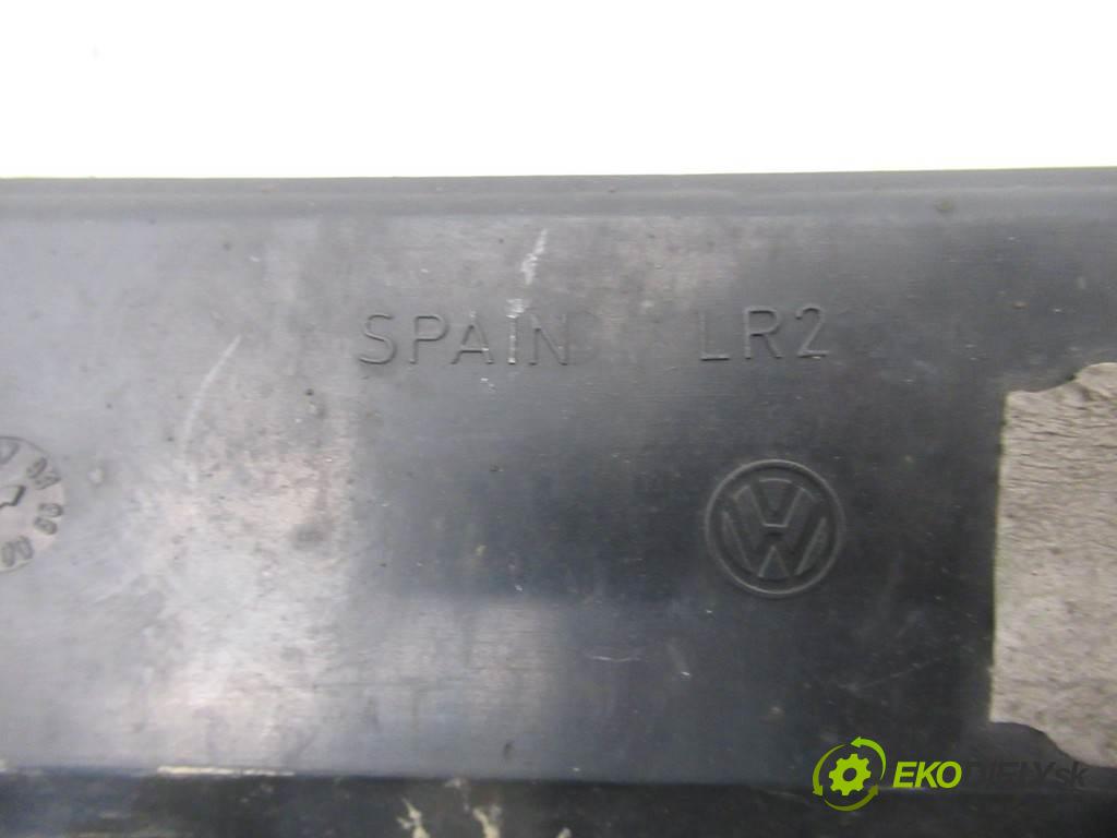 Volkswagen Golf IV  1998  HATCHBACK 5D 1.9SDI 68KM 97-03 1900 Mriežka maska 1J0853655D (Mriežky, masky)