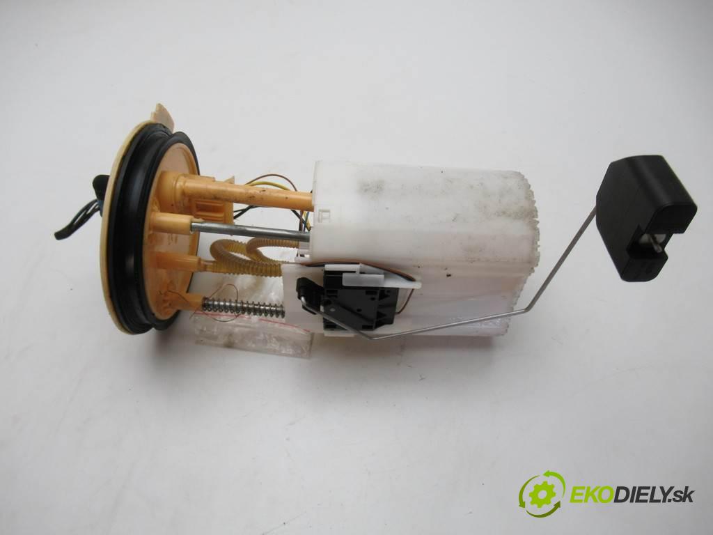 Volkswagen Passat B7  2012 103kw KOMBI 5D 2.0TDI 140KM 10-14 2000 Pumpa paliva vnútorná 3AA919050B (Palivové pumpy, čerpadlá, plaváky)