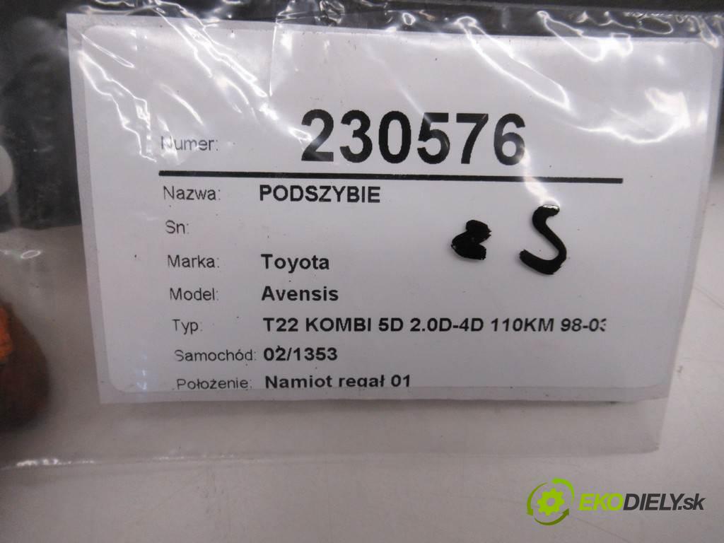 Toyota Avensis  2001 81 kw T22 KOMBI 5D 2.0D-4D 110KM 98-03 2000 Torpédo, plast pod čelné okno 55781-0504 (Torpéda)