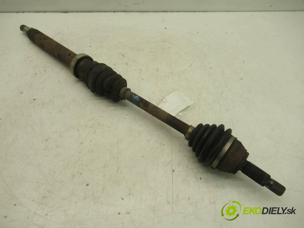 Mazda 2 I  2007 59 kw 1.4B 80KM 02-07 1400 Poloos pravá  (Poloosy)