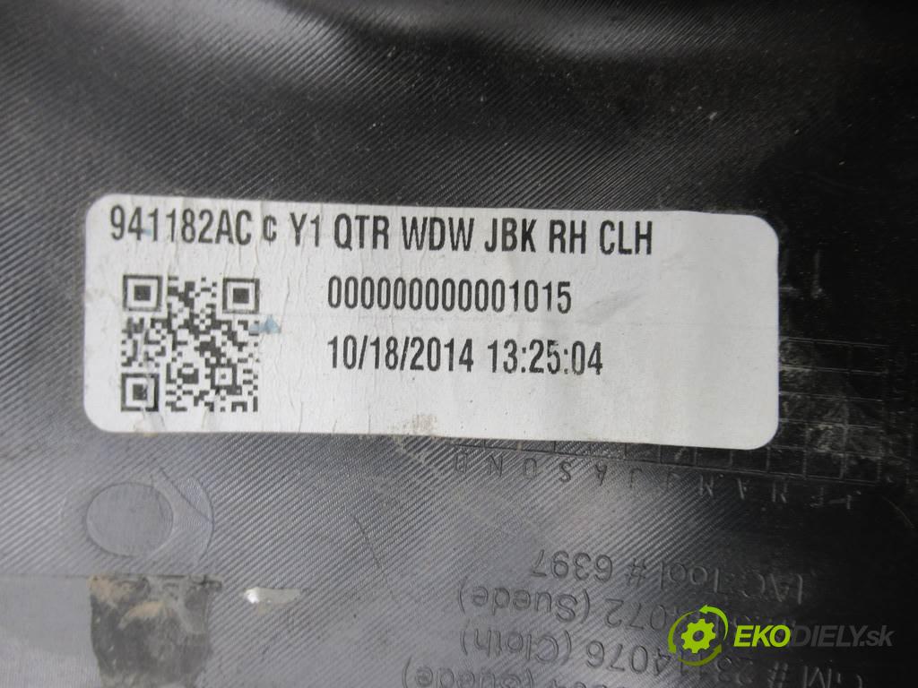 Chevrolet Corvette C7    .  tapacír čalúnenie kufra ľavá strana