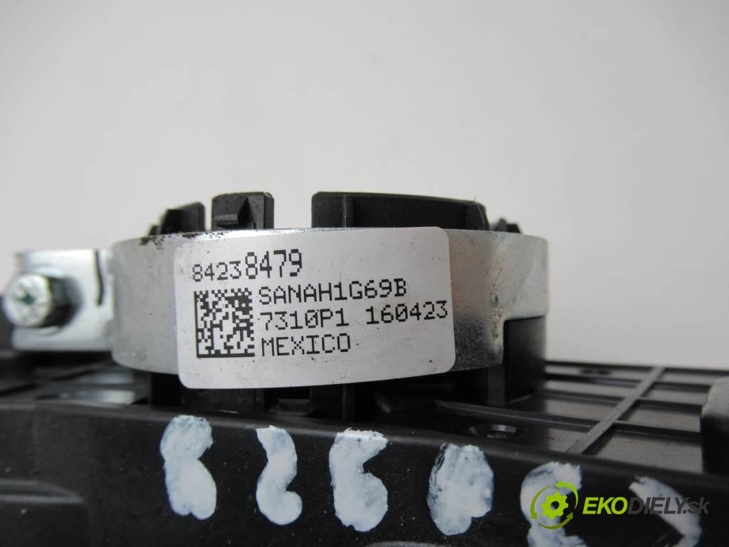 Chevrolet Corvette C7    .  Prepínač kombinovaný 84238479 (Prepínače, spínače, tlačidlá a ovládače kúrenia)