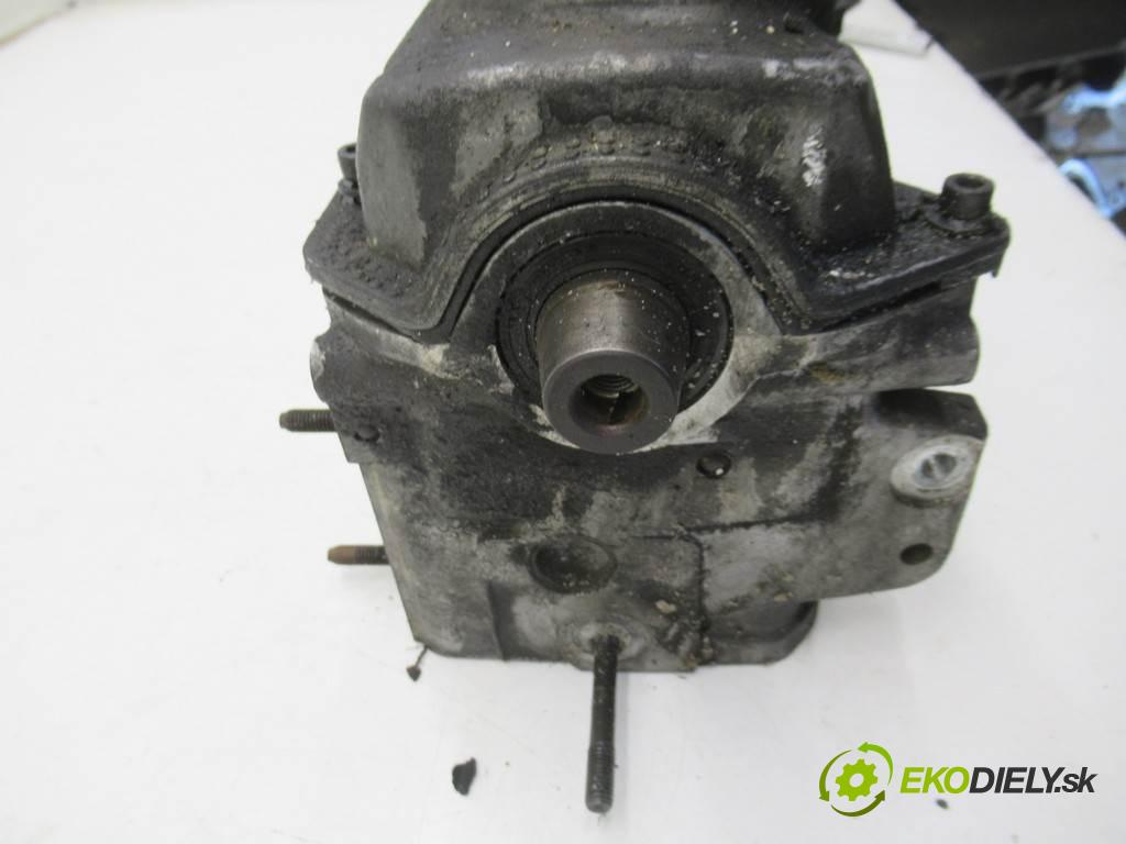Audi A3 8L  1999  HATCHBACK 3D 1.9TDI 90KM 96-00 1900 Hlava valcov 038103373E (Hlavy valcov)