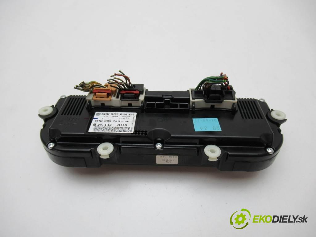 Volkswagen Passat B6  2010  KOMBI 5D 1.6TDI 105KM 05-10 1600 Panel ovládania kúrenia 5K0907044BS (Prepínače, spínače, tlačidlá a ovládače kúrenia)